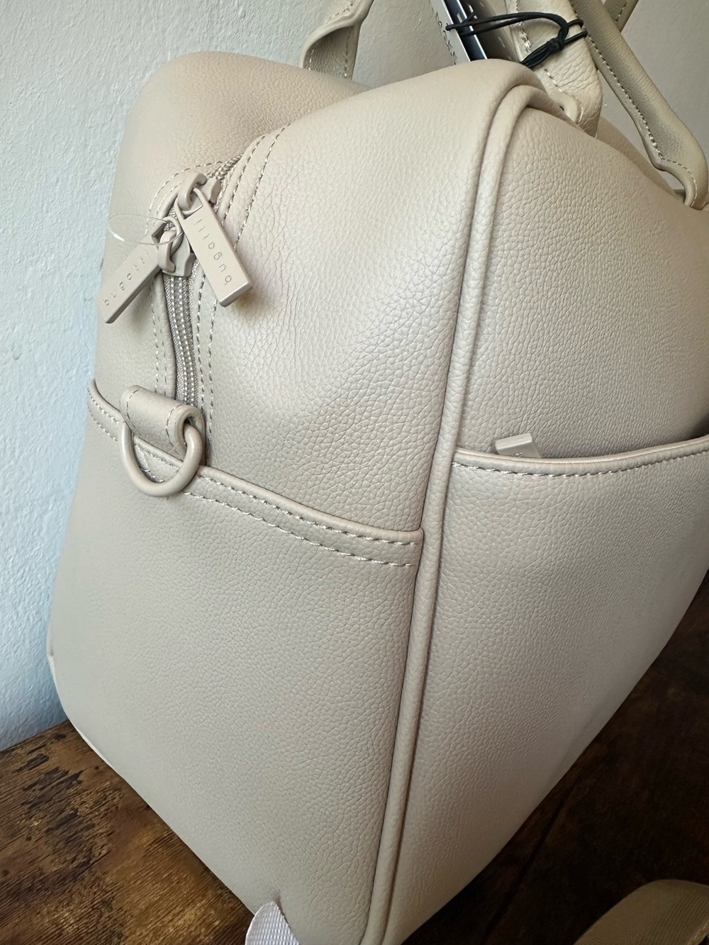 Bugatti Beige Duffle Bag Weekender with Crossbody Strap Vegan Leather NWT - Picture 5 of 8